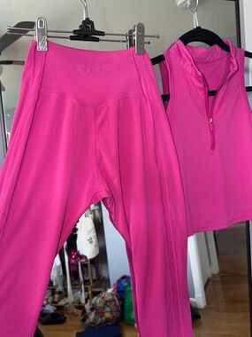 Alphalete Hot Pink High-Waist Leggings with Zip Tank Set